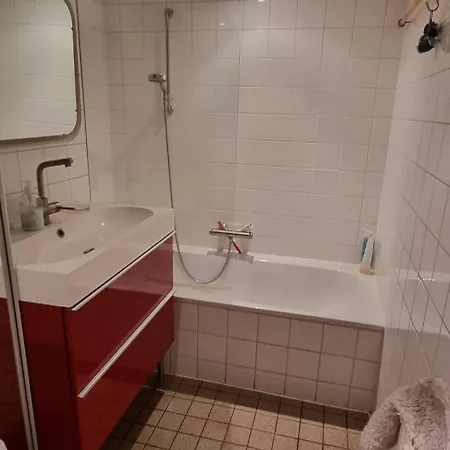 Stunning With Canal View Centre *